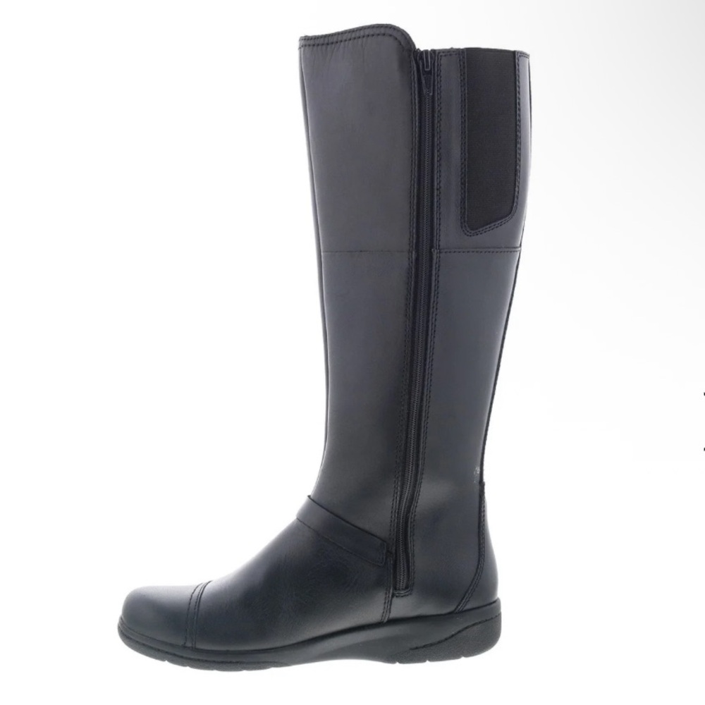 NWT Leather Clarks Classic Black Cheyn Lindie Knee-High Boots, Comfortable! 9.5